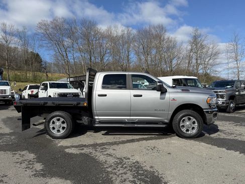 Used 2024 RAM 2500 Big Horn AWD/4WD image 8