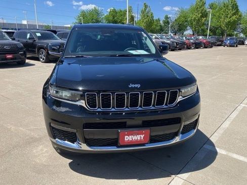 Certified 2023 Jeep Grand Cherokee L Limited AWD/4WD image 2