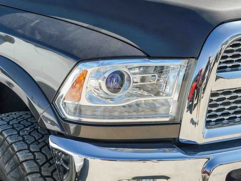 Used 2017 RAM 2500 Laramie AWD/4WD image 4
