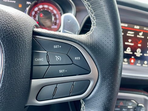 Used 2021 Dodge Challenger SRT Hellcat RWD image 22
