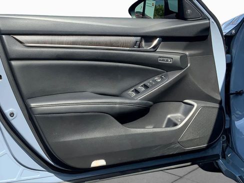 Used 2021 Honda Accord Touring image 21