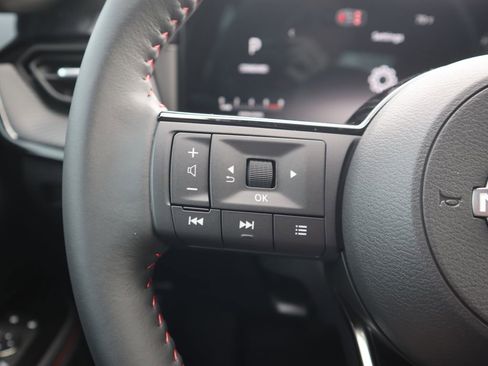 New 2026 Nissan Kicks SR w/ Cold Weather Package image 21