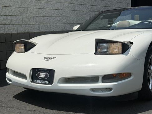 Used 2003 Chevrolet Corvette Convertible w/ Preferred Equipment Group1 RWD image 12