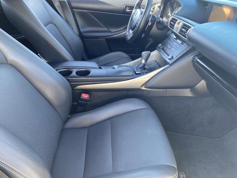 Used 2016 Lexus IS 200t image 12