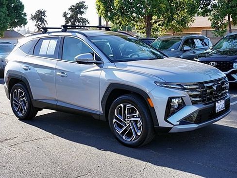 Certified 2025 Hyundai Tucson Limited AWD/4WD image 6