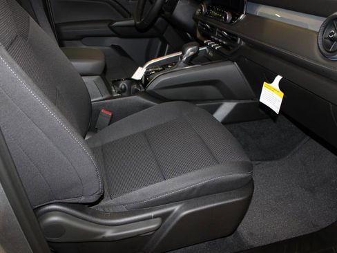 New 2026 Chevrolet Colorado LT image 24