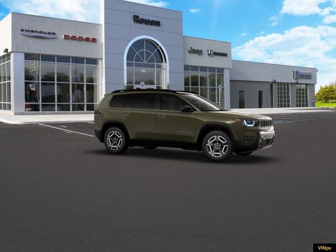New 2026 Jeep Cherokee Laredo image 10