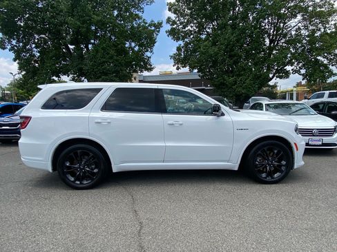 Used 2022 Dodge Durango R/T w/ Blacktop Package AWD/4WD image 2