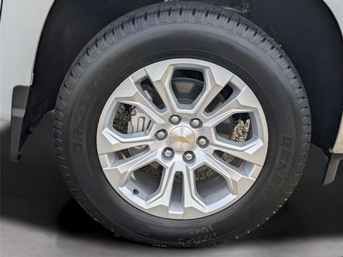 New 2026 Chevrolet Silverado 1500 LTZ w/ LTZ Convenience Package II AWD/4WD image 37