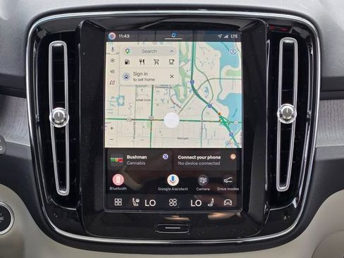 New 2026 Volvo XC40 B5 Plus w/ Protection Package Premier AWD/4WD image 19