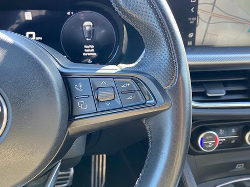 Used 2024 Alfa Romeo Stelvio Ti w/ Active Assist Plus Package image 16