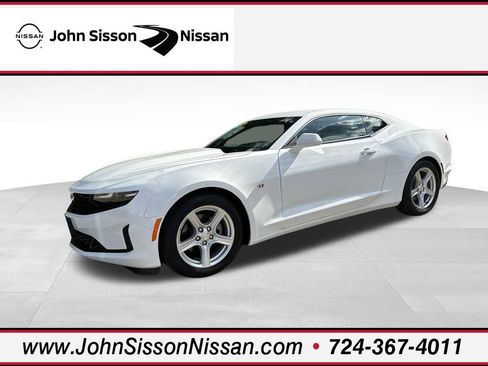 Used 2024 Chevrolet Camaro LT image 1
