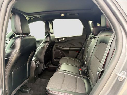 Used 2024 Ford Escape ST-Line w/ Tech Pack #1 AWD/4WD image 31