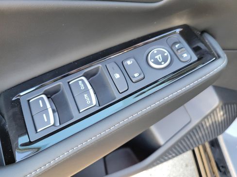 Used 2025 Honda Accord Touring image 19