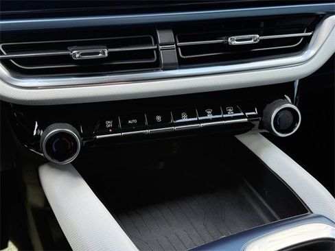 Used 2024 Chevrolet Equinox EV LT w/ LPO, All-Weather Mat Package image 27