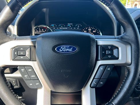 Used 2019 Ford F150 Lariat w/ Max Trailer Tow Package AWD/4WD image 11