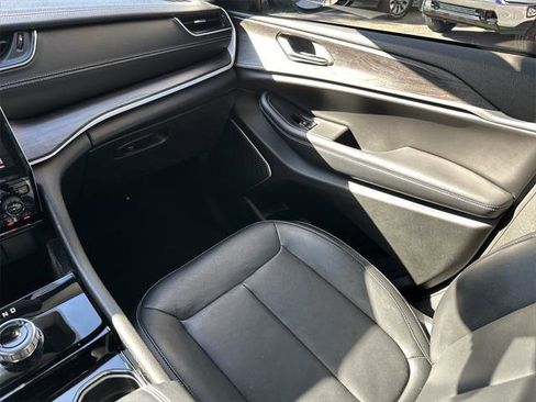 Certified 2021 Jeep Grand Cherokee L Limited image 14