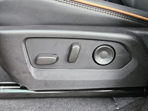 New 2026 GMC Canyon AT4 AWD/4WD image 2