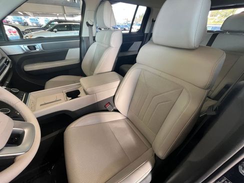 Used 2025 Hyundai Santa Fe SEL image 39