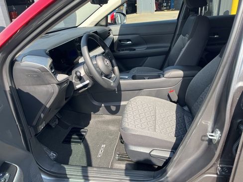 New 2026 Nissan Kicks SV AWD/4WD image 23