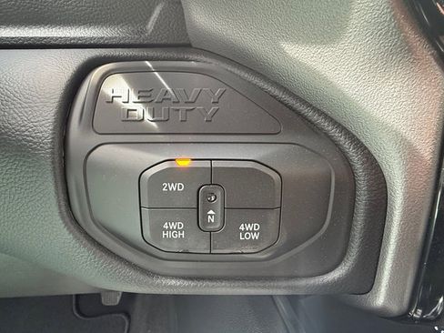 New 2026 RAM 3500 Laramie AWD/4WD image 22