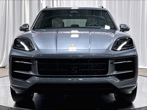 New 2026 Porsche Cayenne AWD/4WD image 10