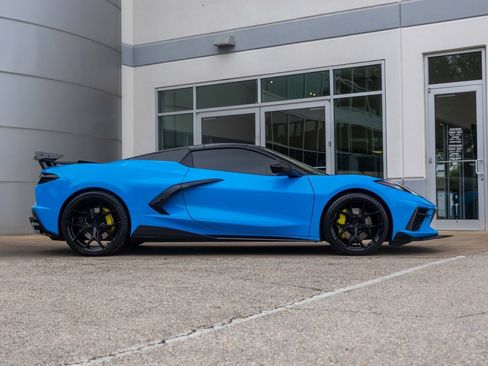Used 2020 Chevrolet Corvette Stingray Premium Conv w/ 3LT Preferred Equipment Group RWD image 9
