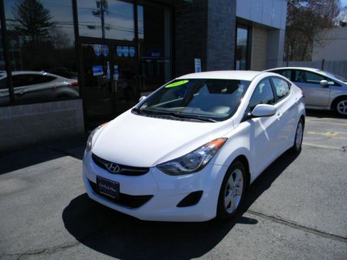 Used 2013 Hyundai Elantra GLS FWD image 4