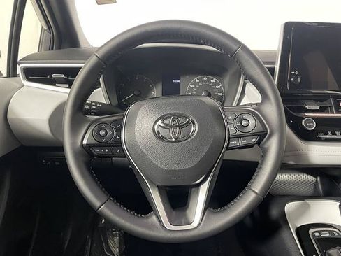 Certified 2025 Toyota Corolla SE FWD image 13