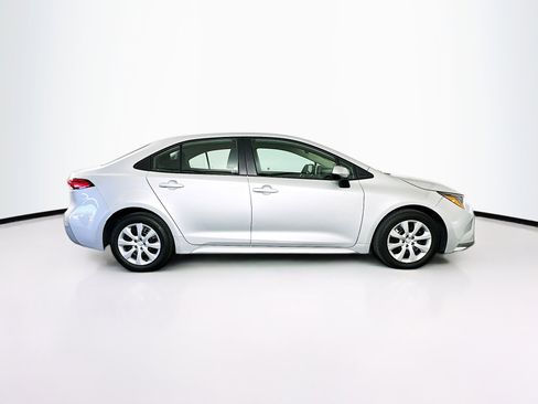 Used 2025 Toyota Corolla LE image 10