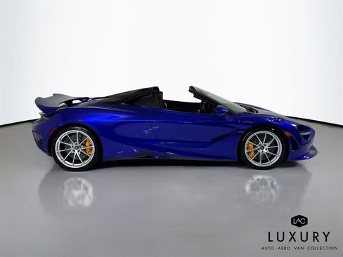 Used 2024 McLaren 750S Spider image 5