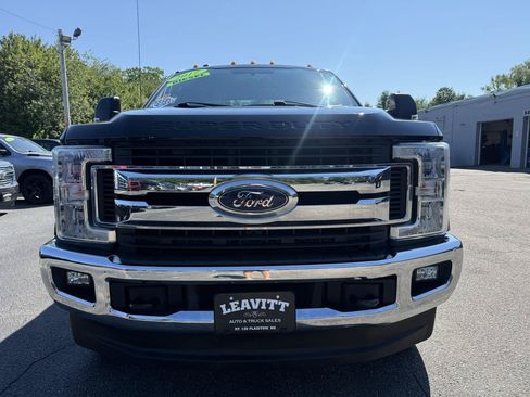 Used 2017 Ford F350 XLT w/ XLT Value Package AWD/4WD image 3