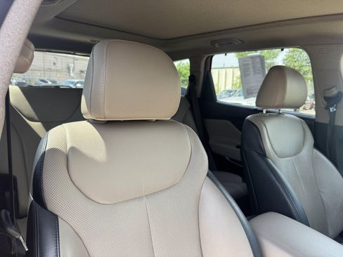 Used 2020 Hyundai Santa Fe Limited AWD/4WD image 21