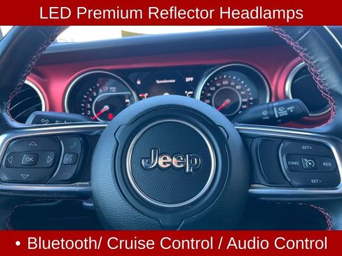 Used 2021 Jeep Gladiator Rubicon image 15