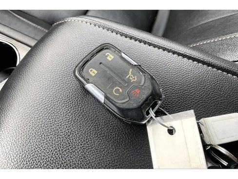 Used 2018 GMC Acadia SLT image 13