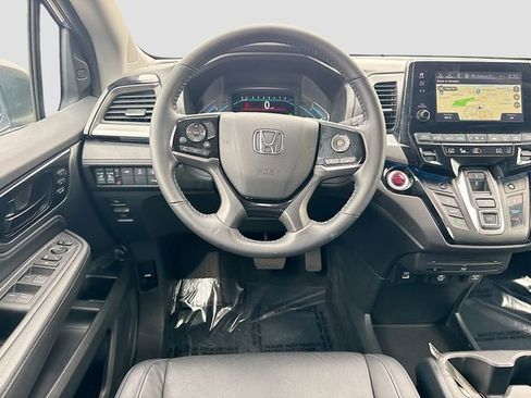 Certified 2024 Honda Odyssey Touring image 23