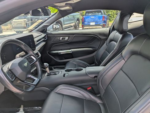 Used 2025 Ford Mustang Premium RWD image 19