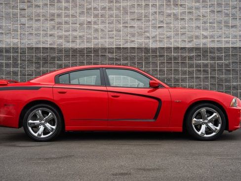 Used 2014 Dodge Charger R/T w/ Wheels & Tunes Group image 4