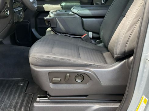 Used 2023 Chevrolet Silverado 1500 Custom RWD image 13