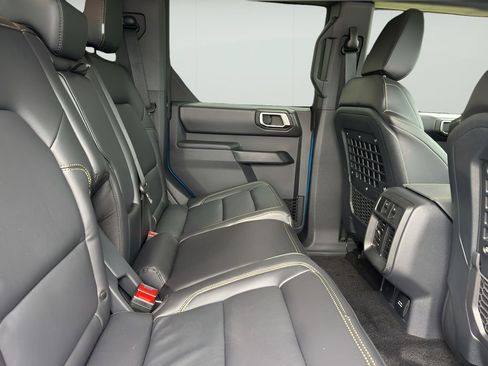 New 2025 Ford Bronco Badlands AWD/4WD image 33