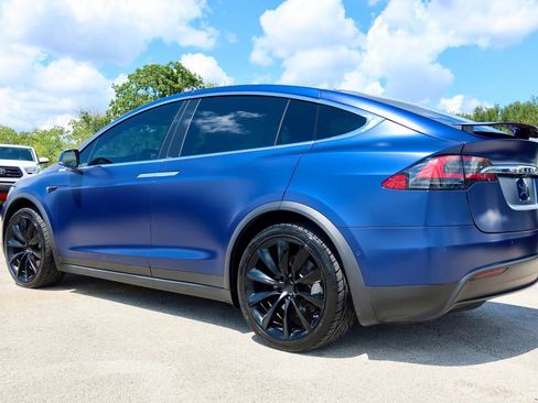 Used 2019 Tesla Model X Long Range AWD/4WD image 4