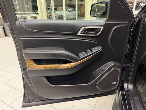 Used 2016 GMC Yukon Denali image 9