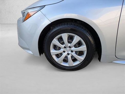 Used 2023 Toyota Corolla LE image 22