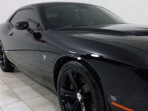 Used 2015 Dodge Challenger R/T Scat Pack RWD image 38