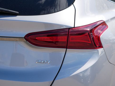 Used 2020 Hyundai Santa Fe Limited FWD image 17