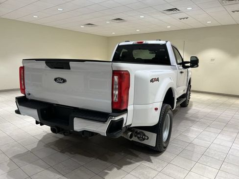 Used 2023 Ford F350 XLT AWD/4WD image 5
