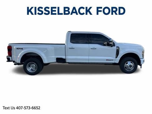 Used 2025 Ford F350 Platinum w/ Platinum Plus Package image 3
