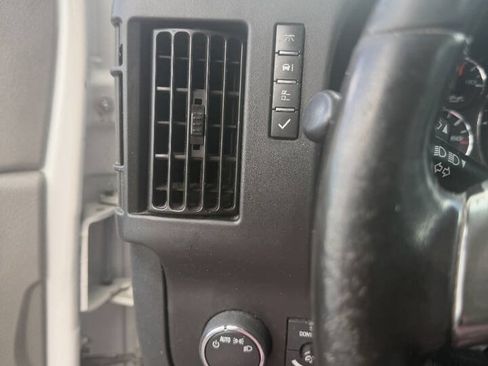 Used 2019 Chevrolet Express 2500 w/ Driver Convenience Package RWD image 14