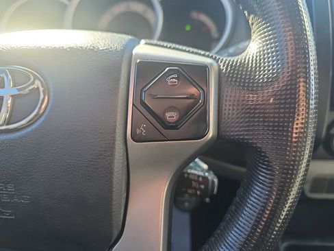 Used 2015 Toyota Tacoma PreRunner image 20