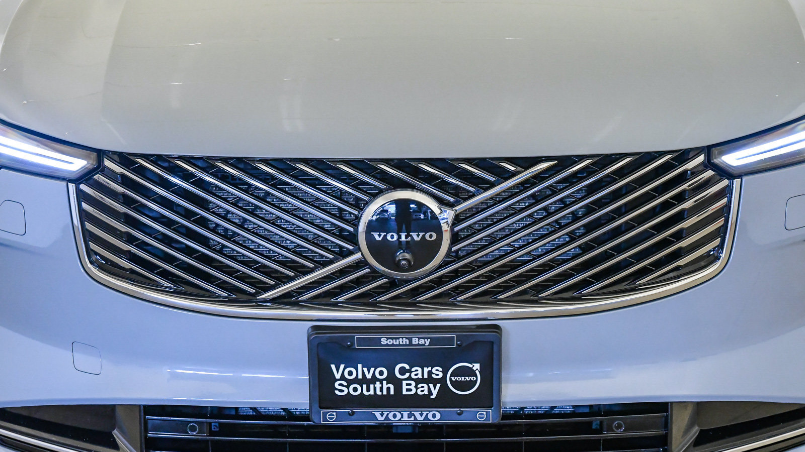 Certified 2026 Volvo XC90 B6 Plus AWD/4WD image 8